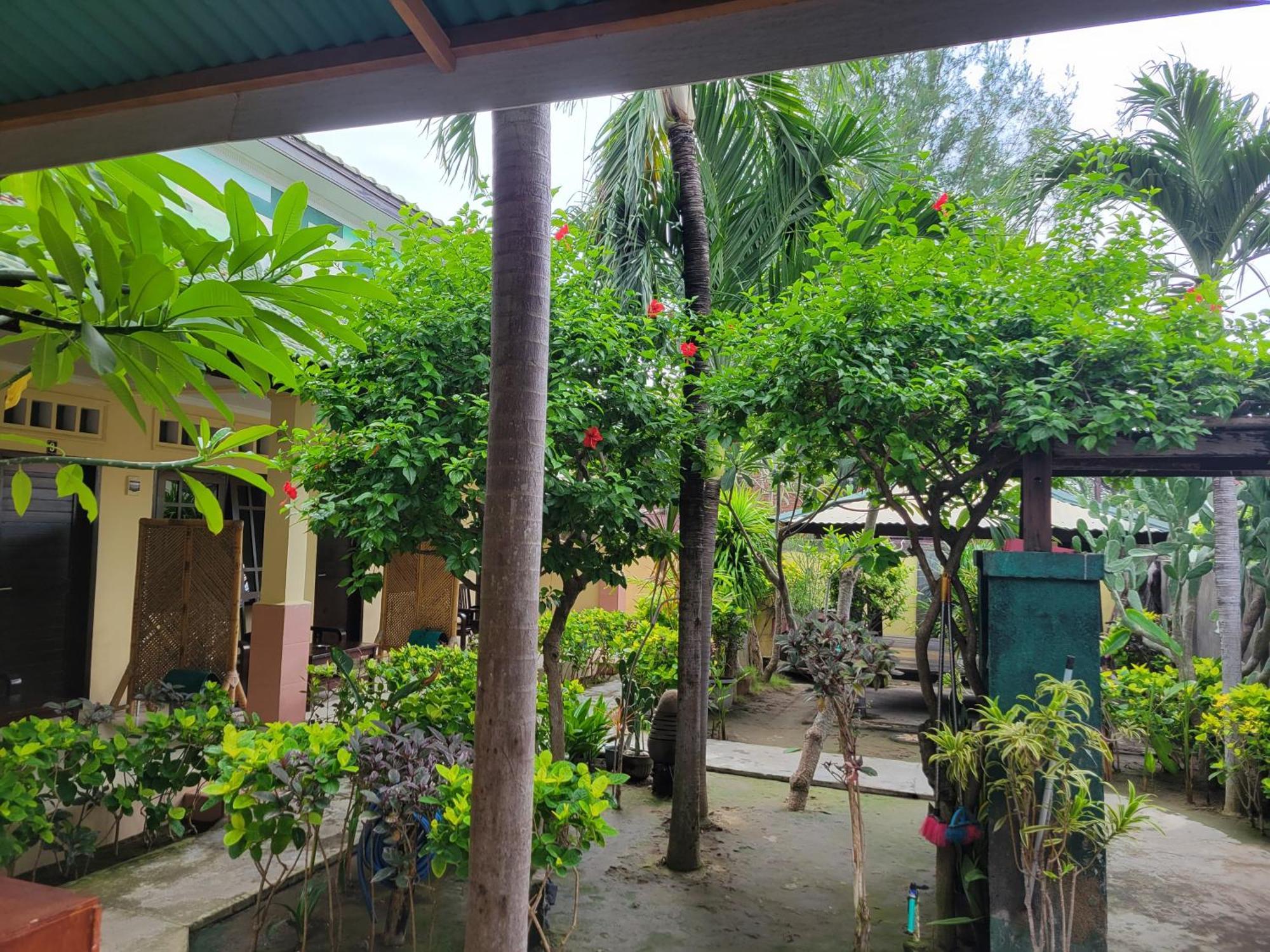 Koi Gili Guest House Gili Trawangan Exterior photo