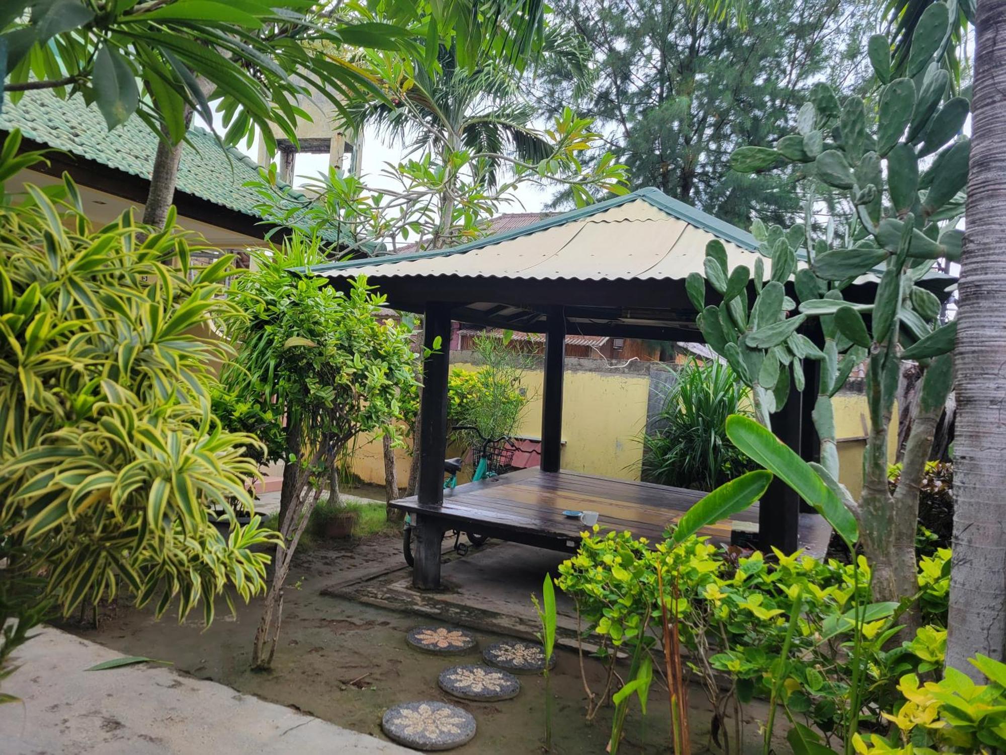 Koi Gili Guest House Gili Trawangan Exterior photo